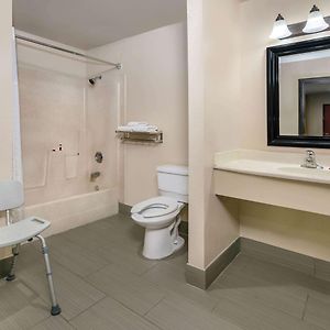 Queen Room Mobility Access or Non-Smoking